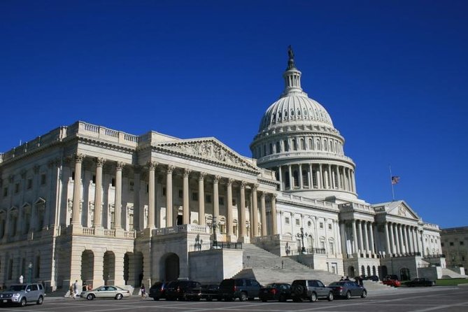 2 Hour Guided Bike Tour of Capitol Hill - The $55 Deal: Bikes, Helmet, and Electric Options (Real Value)