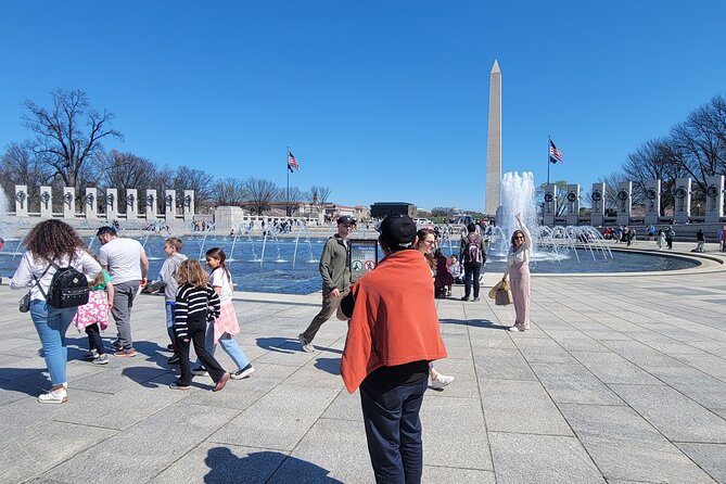 4-Hour Guided Tour in Spanish to Discover Washington DC - Korean War Veterans Memorial: soldiers and the 38th parallel