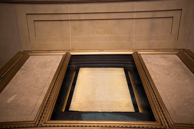 America’s 250th VIP Tour: Archives, Portraits & History 6 ppl Max - Stop 2: National Archives Museum with reserved entry