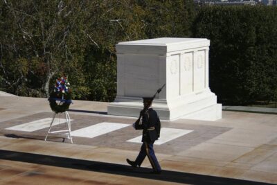 Arlington Cemetery and DC Highlights Tour - Capitol and White House outside tours: great for first-timers, don’t plan for inside access