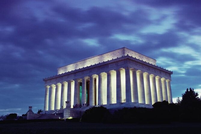 Best of DC: Hop-on Hop-off, Night Tour, and Arlington Audio Guide - Union Station start point and a smooth first hour