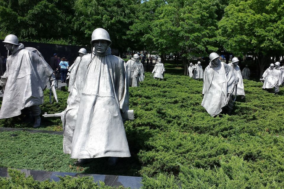 DC Bus Tour with Optional Washington Monument or Air & Space - Martin Luther King Jr. and Lincoln Memorials: Two Big Stops for Reflection