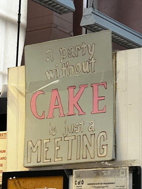 DC: Eastern Market Eats Food Tour (5 Food Stops + Dessert) - Ted’s Bulletin finish: ending with a DC-style reward
