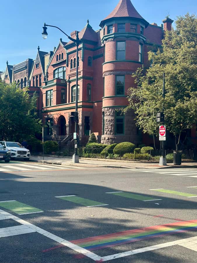 DC: Evening Local Neighborhood Food Tour with DrinkEatWalk - Elfegne: Ethiopian wine and a shared communal platter in Adams Morgan