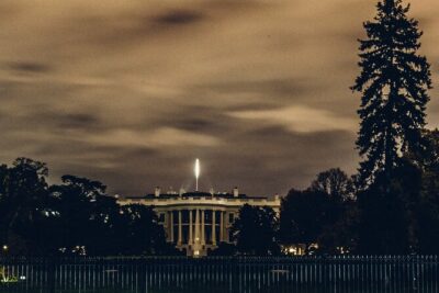 DC Ghosts Ultimate Dead of Night Haunted Ghost Tour - Stop 2: President’s Park after dark—statues, mist, and whispers