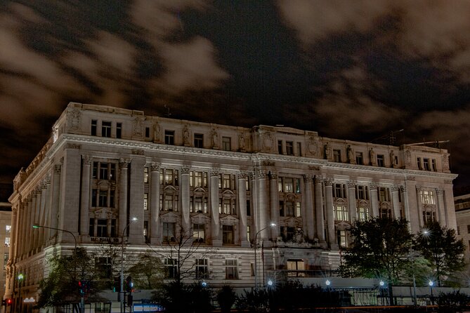 DC Ghosts Ultimate Dead of Night Haunted Ghost Tour - Stop 5: The Octagon Museum and the Tayloe family staircase