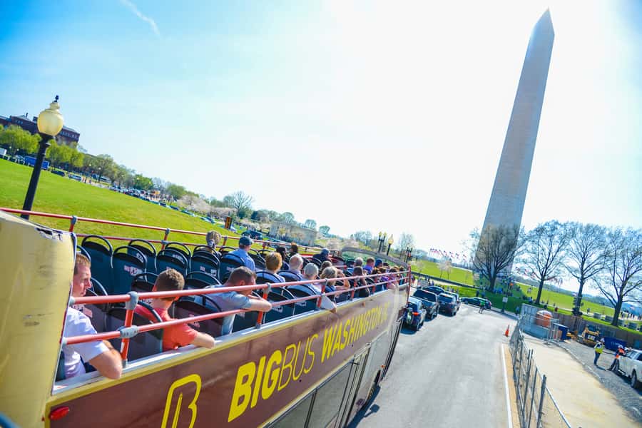 DC: Hop-on Hop-off Tour by Open-top Bus with 17 Stops - Common hiccups to plan for