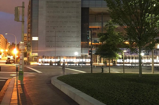 DC Lights Night Tour - How the driver/guide changes the whole experience