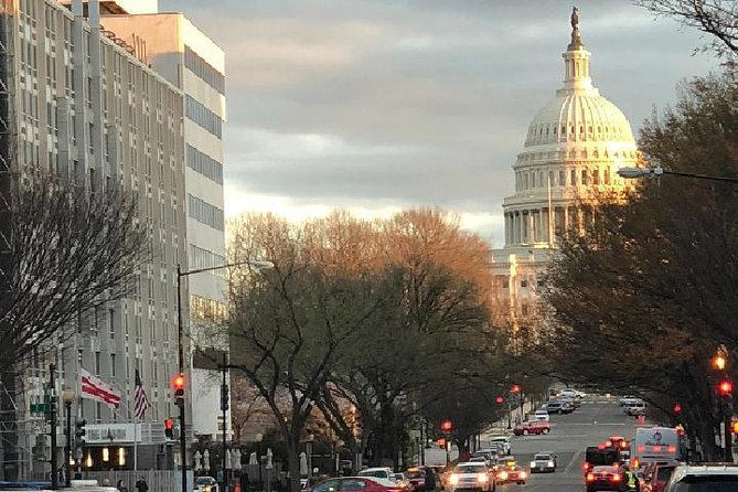 DC Lights Night Tour - Price and value: is $59 a fair deal for what you get?