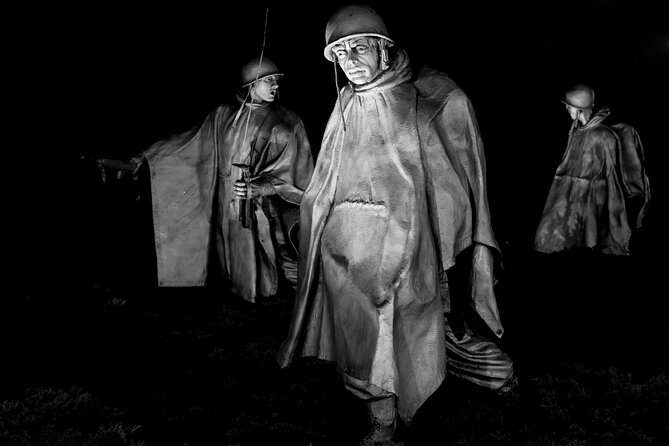 DC Monuments by Moonlight: Small Group Walking Tour - Why a moonlit National Mall walk makes these monuments hit harder