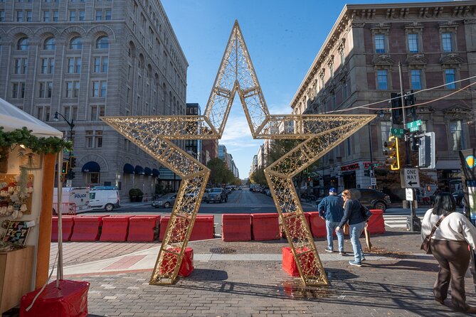 Downtown DC Holiday Tour: Lights, Decorations & Festive Cheer - Old Ebbitt Grill and the oldest restaurant in DC