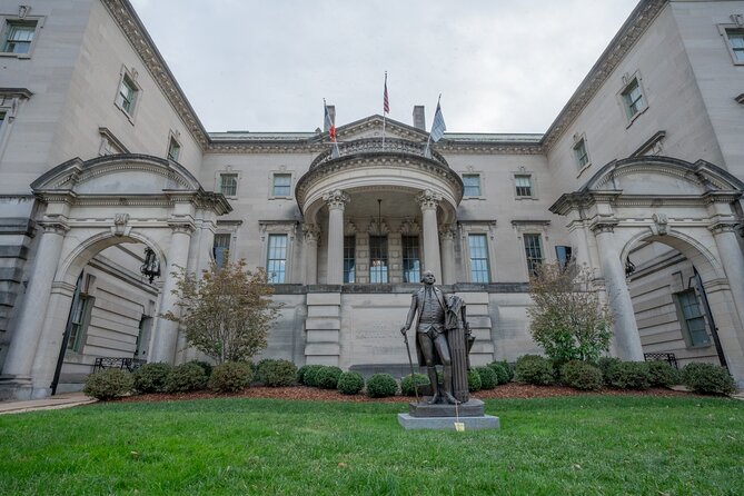 Embassy Row & Dupont Circle: Gilded Age History Small-Group Tour - Dupont Circle Park: The Circle That Names the Neighborhood