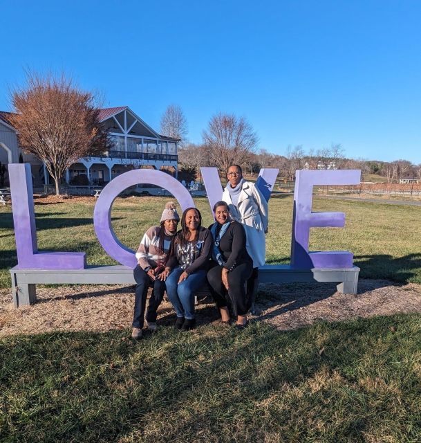 From DC: Premium Virginia Wine Country Tour with Tastings - From Marriott Marquis to Virginia Countryside: The Ride Part