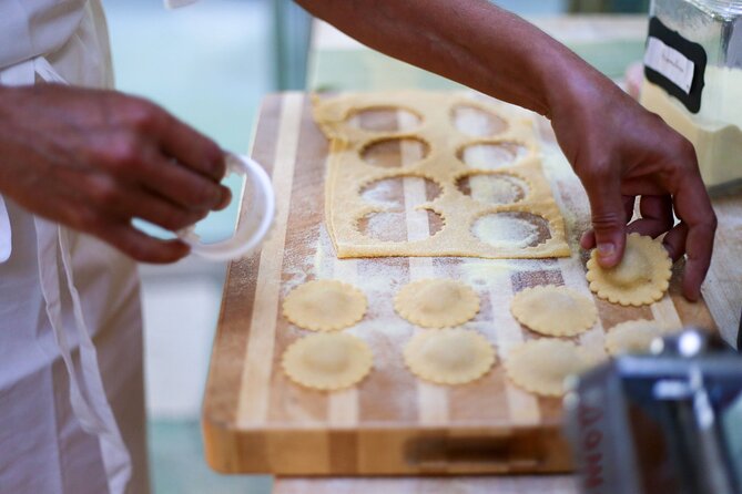 Gourmet Pasta Class in Washington D.C. (Includes 3-Course Meal) - Choosing Your Main: Garganelli or Farfalle