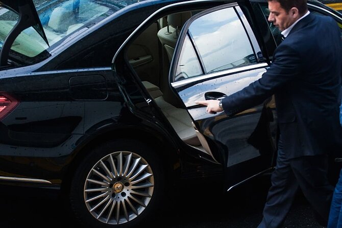 Luxury Airport Transfer DCA to/from Washington DC - Why this DCA limo transfer feels less stressful than it should