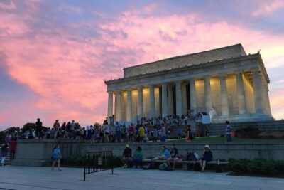 Monuments and Memorials Architectural Walking Tour - Stop-by-stop: what to look for at each monument