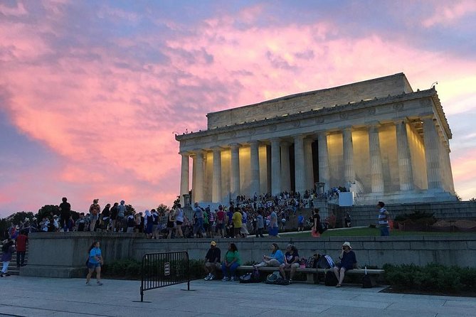 Monuments and Memorials Architectural Walking Tour - Stop-by-stop: what to look for at each monument