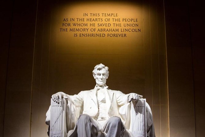 Night-Time City Tour of Washington DC - White House at Night: Northern Views, Lafayette Park, and Good Photo Angles