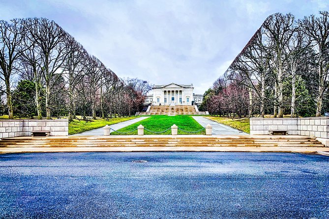 Private, Exclusive DC City Tour - Starting at Hyatt Regency: easier meet-up, fewer headaches