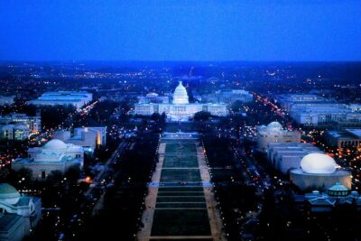 Private Night-Time Monuments Tour of DC for up to 10 Guests - Stop-by-stop: from the Capitol to White House glow