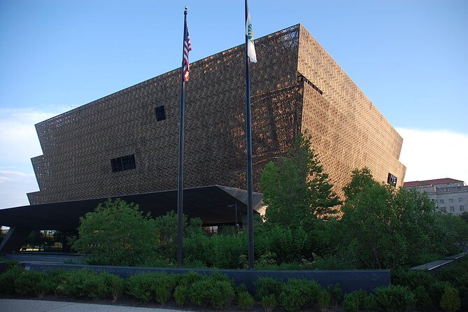Private Tour of Museum of African American History and Culture - Audio that keeps you in the story: wireless mic and headphones