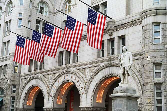 Private Tour of Washington DC (English/Portuguese) - Korean and Vietnam memorials: why a short stop still lands