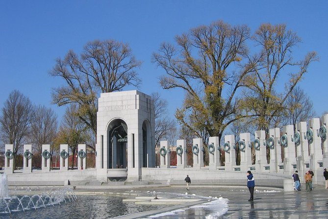 Private Washington DC/Arlington Cemetery Tour for up to 10 Guests - Korean War, Vietnam Veterans, and the WWII Memorial’s guided stop