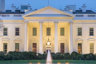 Sweet and Savory Scandalous White House Walking Food Tour - Stop 1 at the White House: history, scandals, and a straight walk down Pennsylvania Avenue