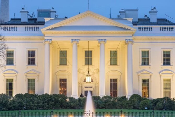 Sweet and Savory Scandalous White House Walking Food Tour - Stop 1 at the White House: history, scandals, and a straight walk down Pennsylvania Avenue