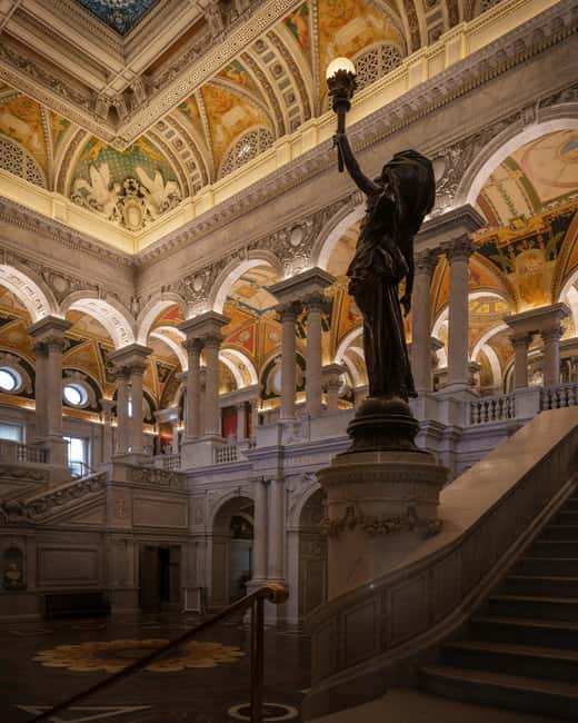 Washington, D.C.: U.S. Capitol & Monuments Walking Tour - Capitol Grounds Views: Pausing Long Enough to Make It Stick