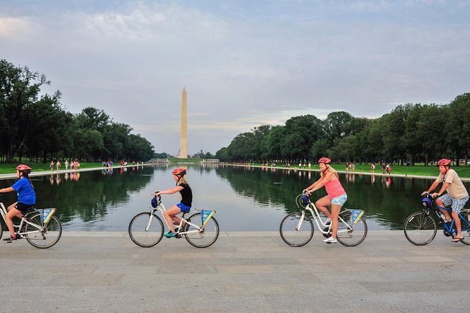 Washington DC Capital Sites Bike Tour - The guide experience: fast stories, real local tips, and solid safety habits