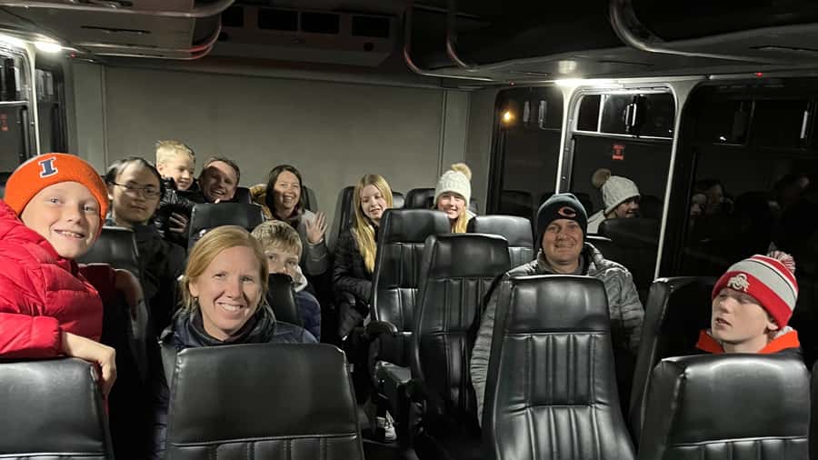 Washington, DC: Christmas Tree & Holiday Lights Bus Tour - Willard Hotel holiday decor and carolers: the warm break