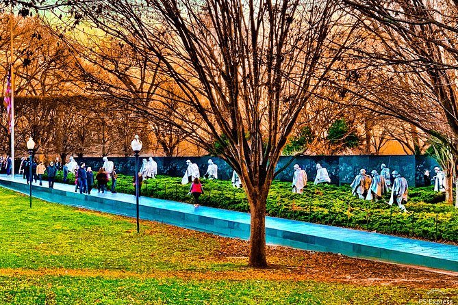 Washington DC City Guided Tour in Private Luxury Vehicle - Jefferson Memorial and Lincoln Memorial over the Reflecting Pool