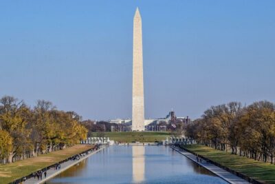Washington DC City Guided Tour in Private Luxury Vehicle - White House viewing from Lafayette Park area (and what to budget)