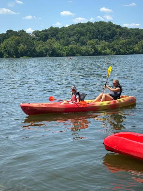 Washington, DC: Guided Kayak Tour of the Monuments - The 90-minute flow: demo, safety talk, then monuments