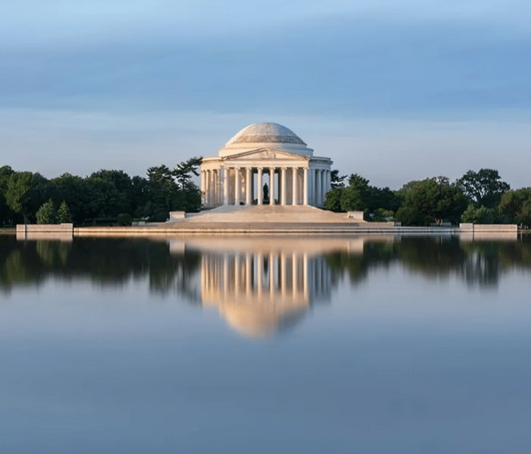 Washington DC: Highlights Guided Walking Tour - Shared group vs private customizable tour: choose your pace