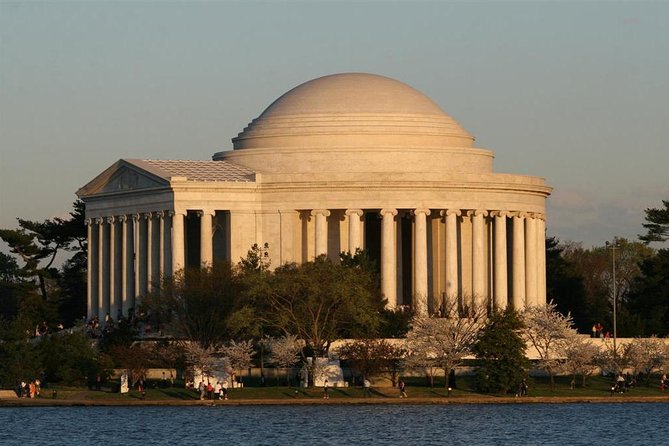 Washington DC Minibus City Night Tour - Price and What Your $68 Actually Buys