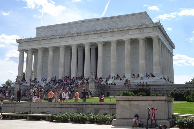 Washington DC Monuments self-guided walking tour & scavenger hunt - Start at the Ellipse Visitor Pavilion: your navigation anchor