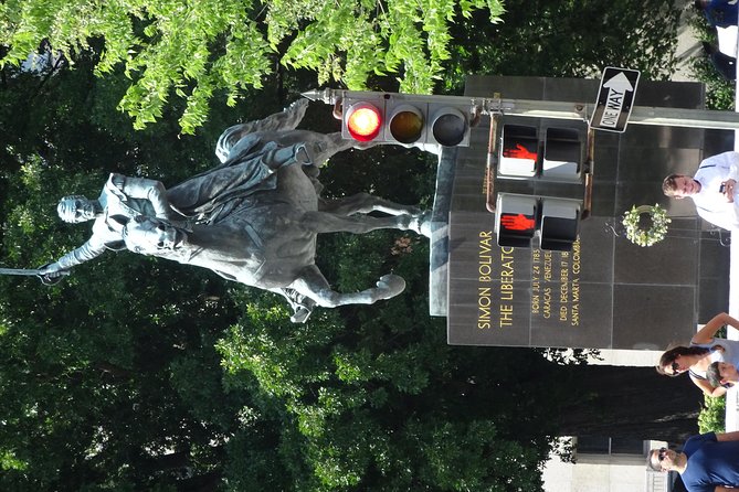 Washington DC Monuments self-guided walking tour & scavenger hunt - Phone-only learning: the best strategy for different groups