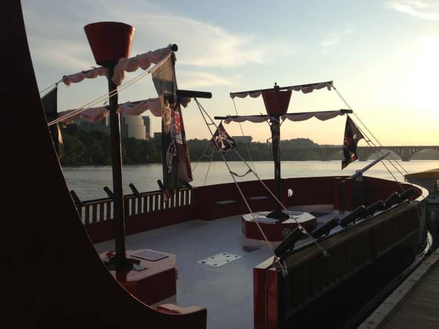 Washington DC: Pirate Ship Cruise with Open Bar - Timing, Weather, and Movement: How to Get Comfortable