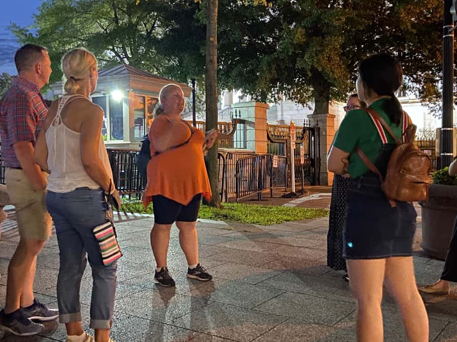 White House at Night: Scandals & Murder Adults Only Tour - Who This Tour Fits Best (and Who Might Skip It)