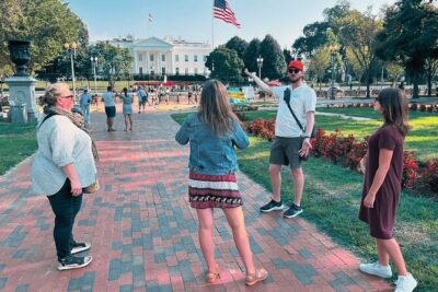 White House at Night: Scandals, Murder, Politics Adults Only Tour - What $39 buys: walking, drinks, and mobile ticket convenience